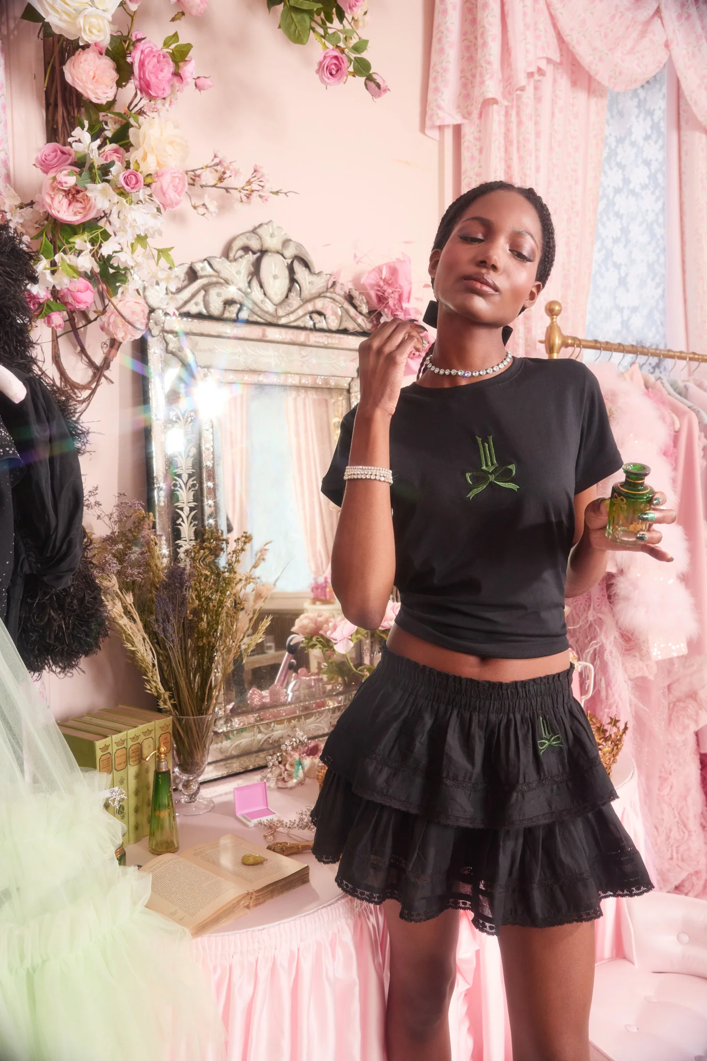 Camiseta Lia Wicked x LoveShackFancy