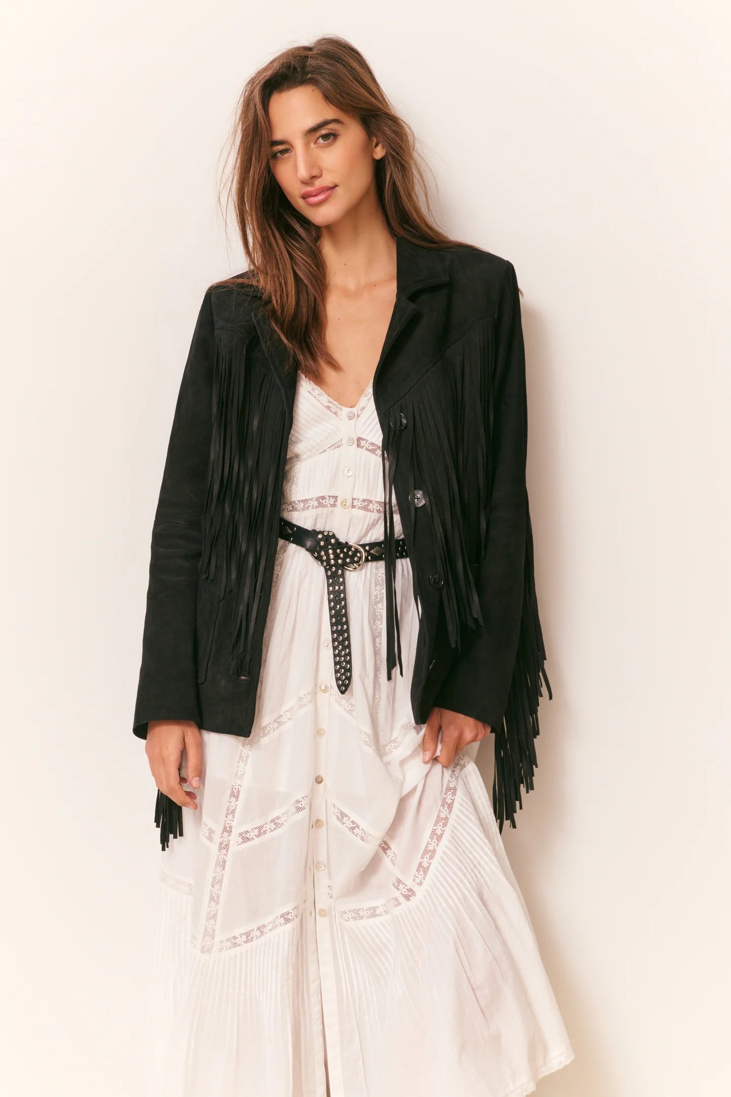 Jaqueta Geraline de Couro de Carneiro Preto com Fringe