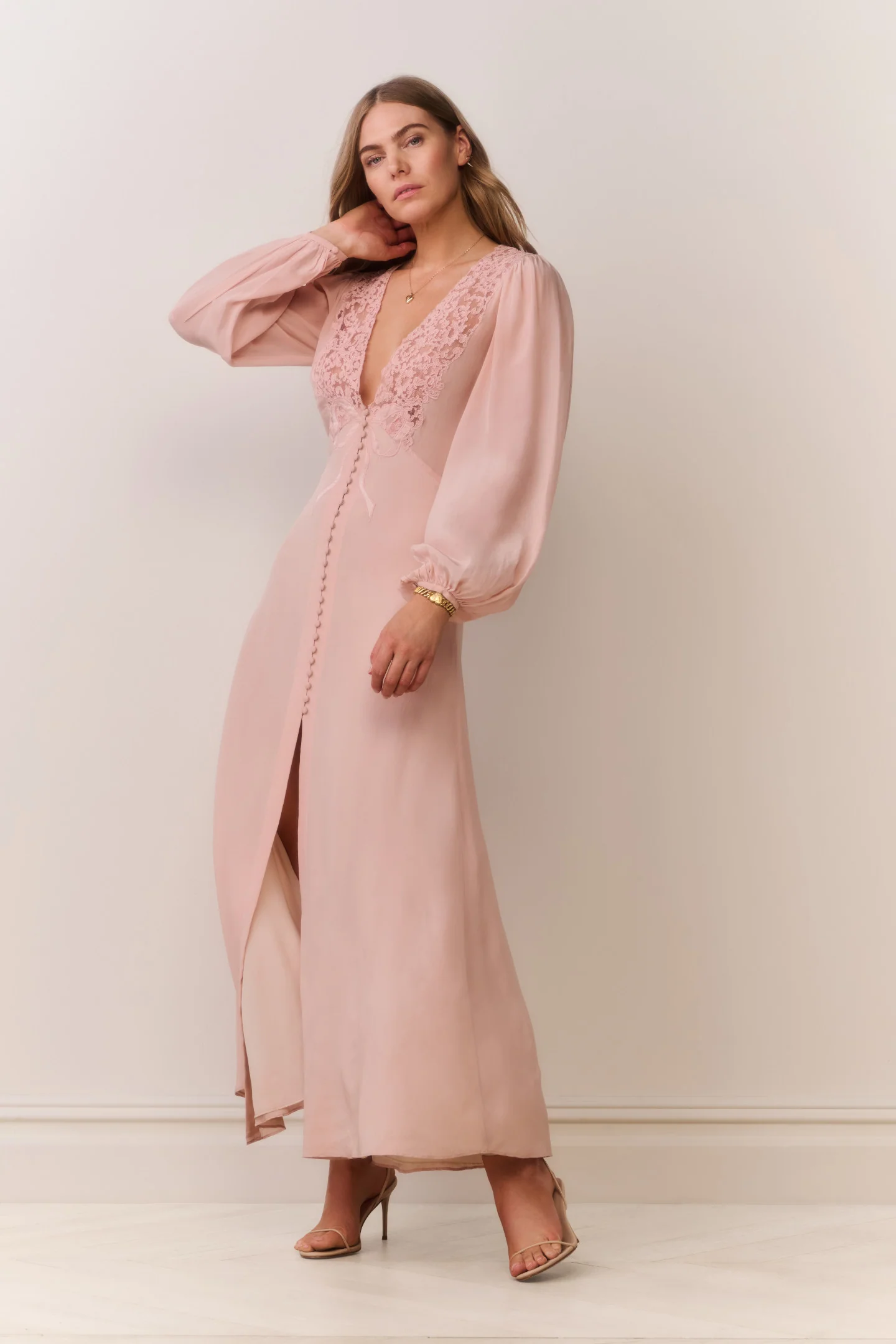 Vestido Longo de Renda de Seda Lina