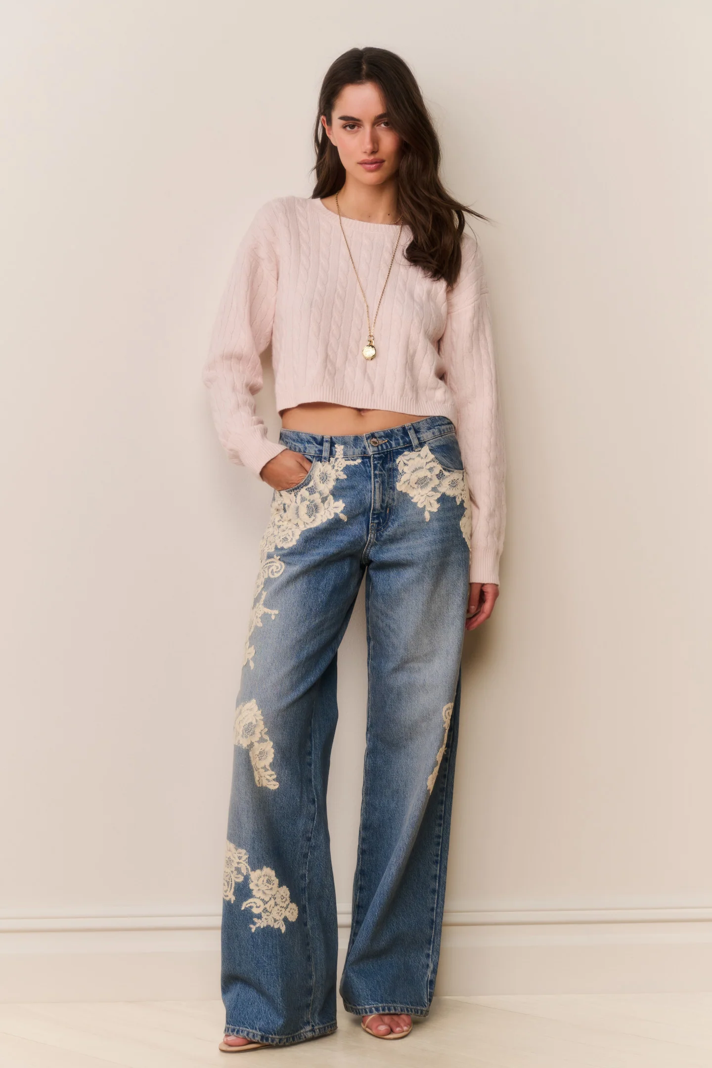 Bambie Jeans com Appliqué de Renda
