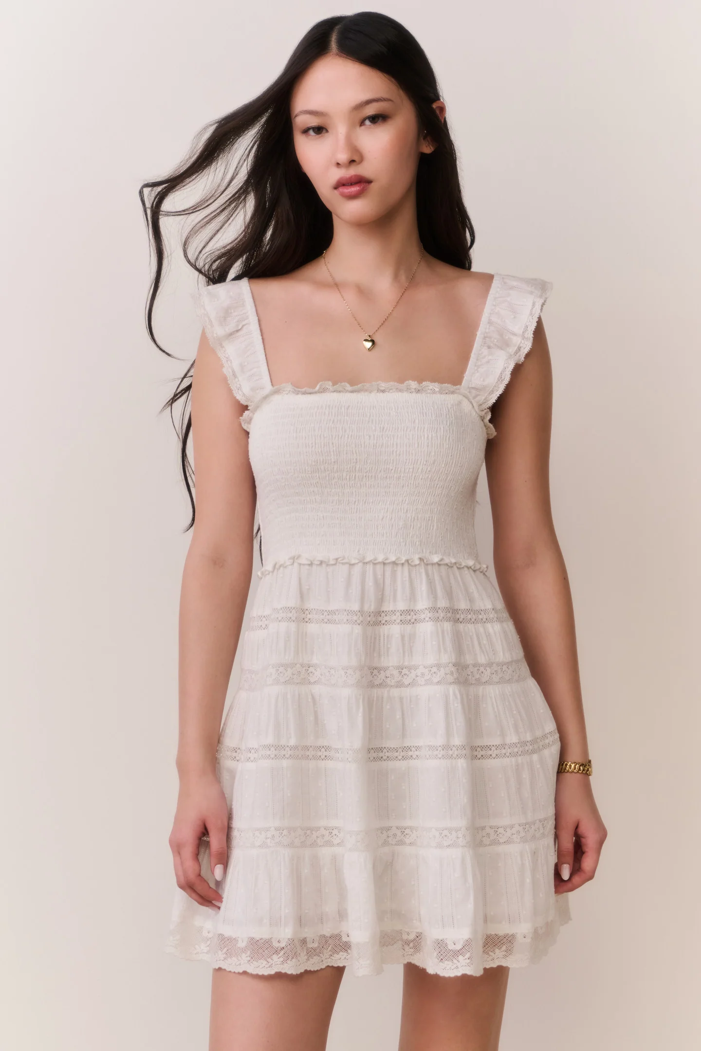 Vestido Mini de Algodão com Borda de Renda Colbera
