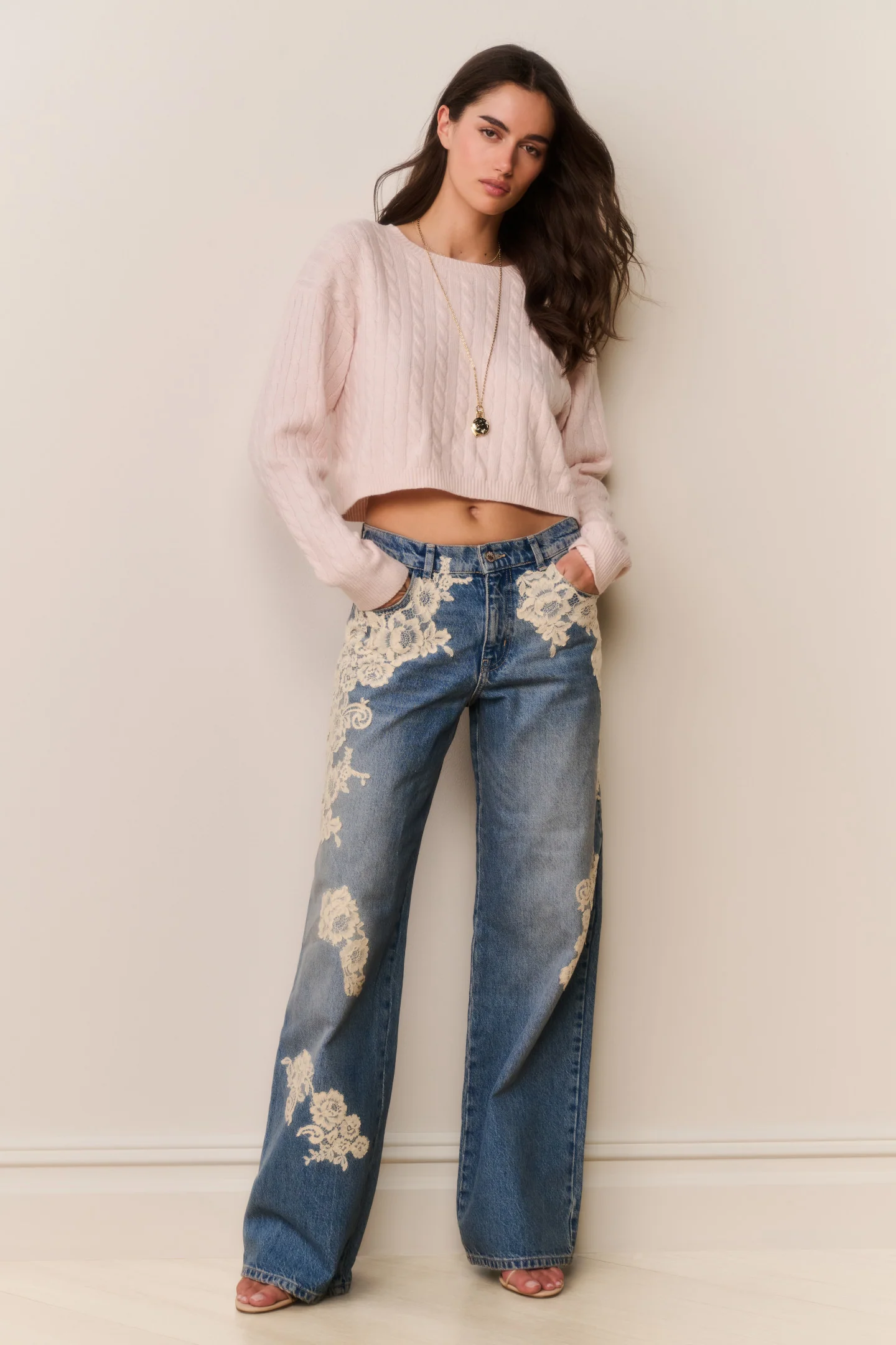 Bambie Jeans com Appliqué de Renda