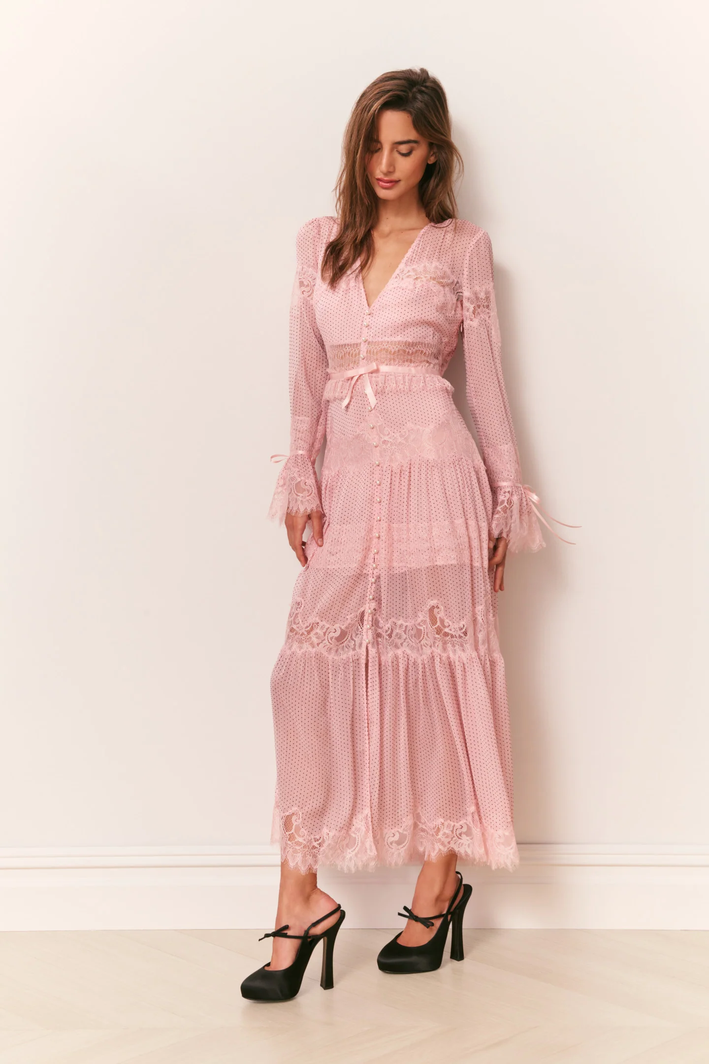 Vestido Maxi com Babados e Borda de Renda Marinetta